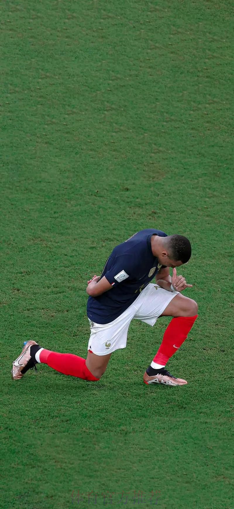 姆巴佩对阵巴萨9场12球 两次上演帽子戏法 姆巴佩对阵巴萨9场12球 两次上演帽子戏法